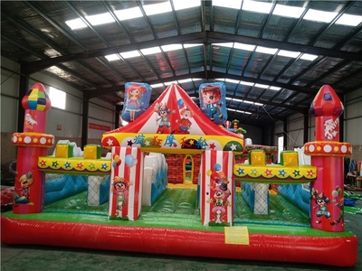 智勇大冲关 大型陆地充气城堡如何引爆亲子娱乐与商业营销新浪潮